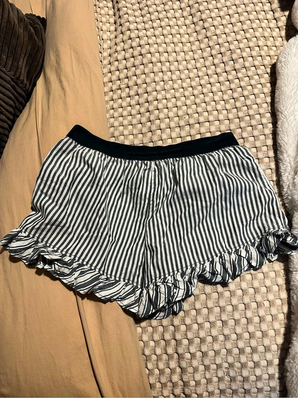 PINK Striped Ruffle PJs in Dark green & White
Size XSmall NWT